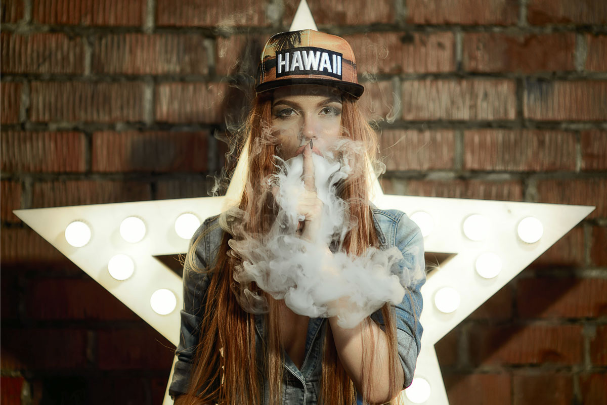 Вейп дым. Smoke бокс мод. Пар от электронных сигарет. Vape stock. Vape stock.